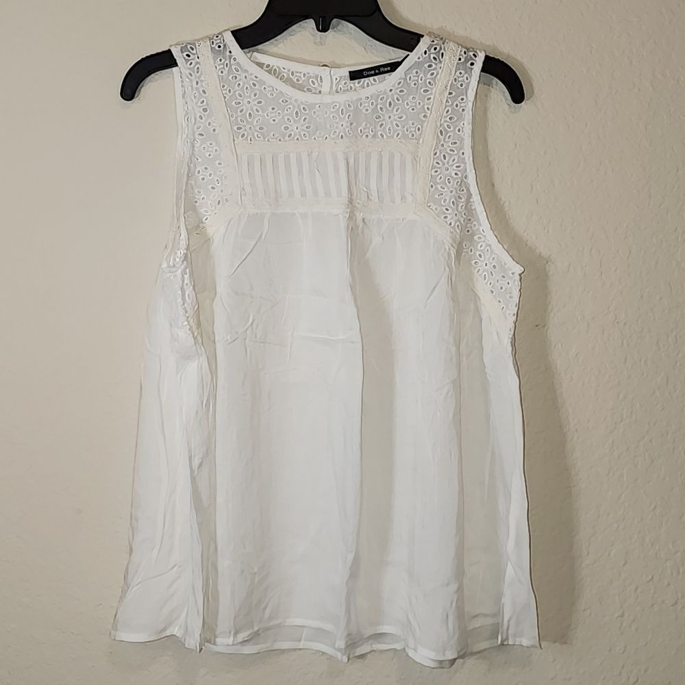 Doe & Rae Womens Layered flowered Top NWOT